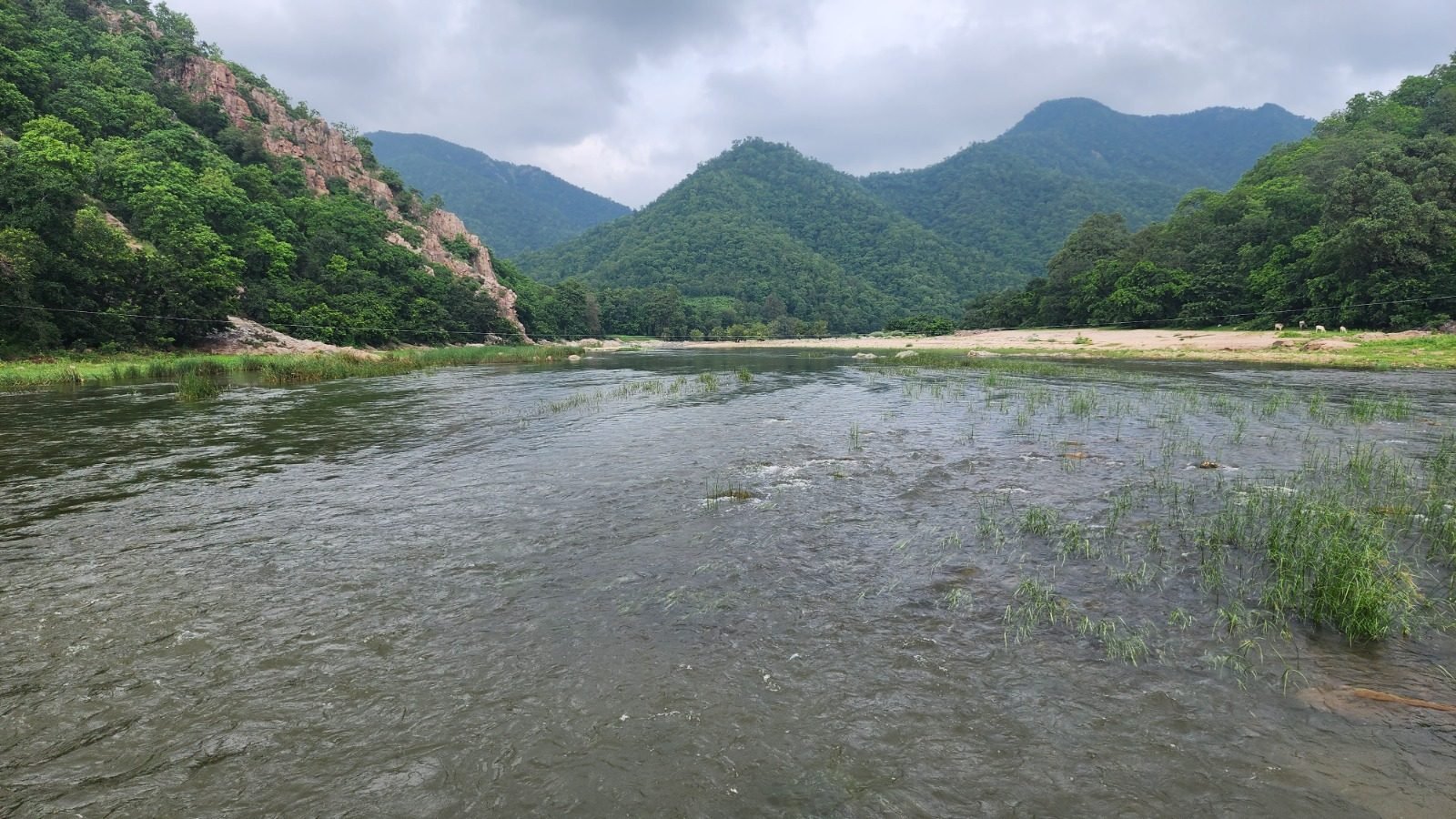 Bholeshwar Mahadev Temple & Waterfall